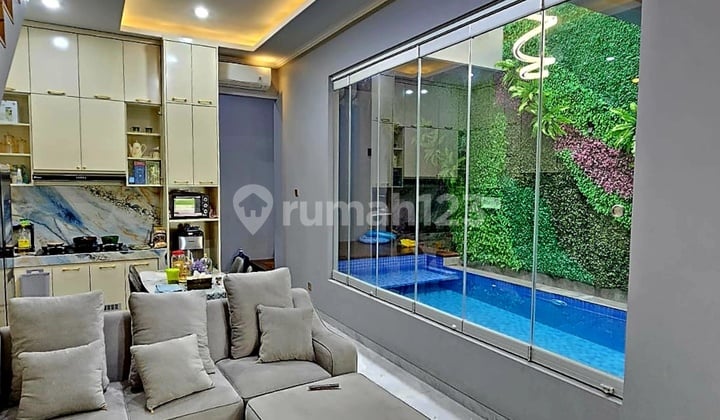 Rumah Mewah 3.5 Lt Furnished Swimpool Harapan Indah Bekasi