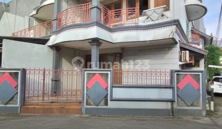 Rumah 2 Lantai Lokasi Strategis Siap Huni Jatibening Bekasi