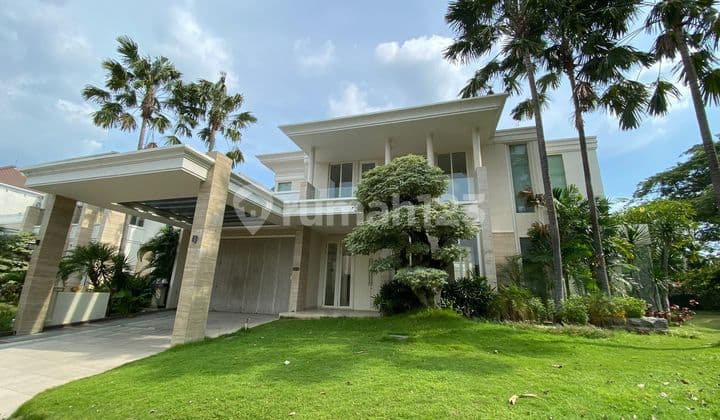 Rumah Minimalis Pakuwon Indah, Cluster Grand Golf