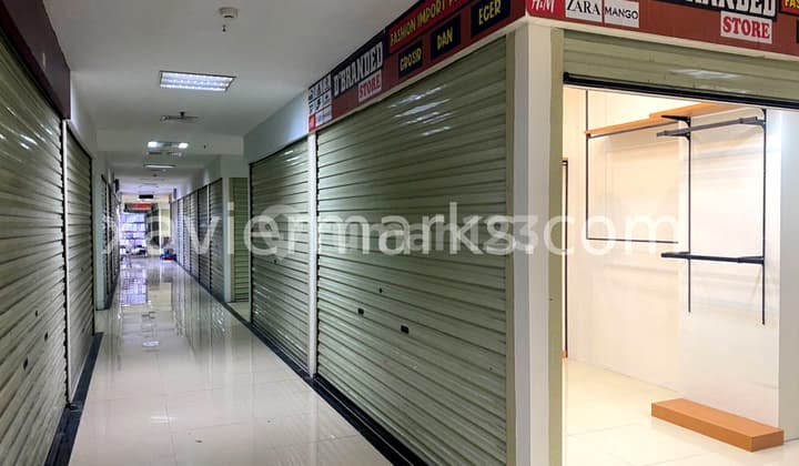 Toko Hook Di Pasar Turi