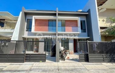 Siap Huni Rumah Mungil Berkualitas Di Manyar Kertoadi