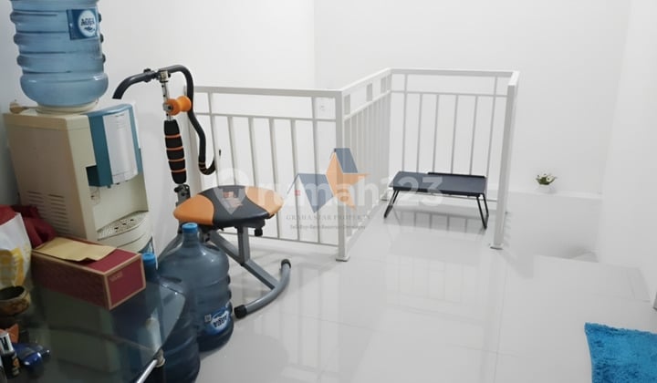 PALING MURAH Rumah Bangunan 2 Lantai Bagus Siap Huni