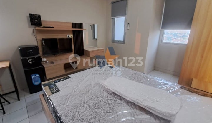 Dijual Cepat Murah Full Furnished Apartemen Grand Kamala Lagoon Bekasi