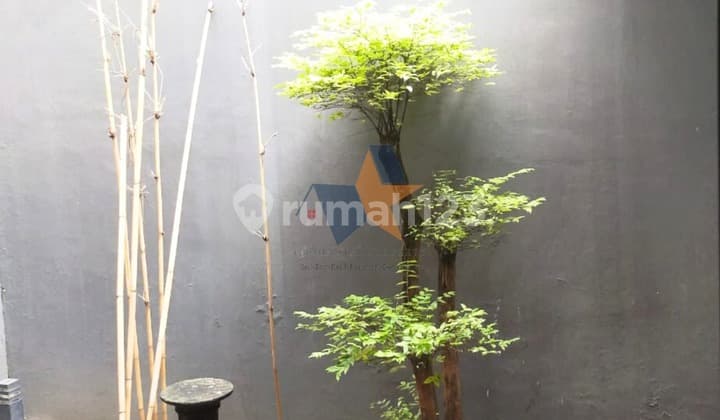 Jual CEPAT Rumah Cantik 2 Lantai Lingkungan Asri Bebas Banjir - Graha Raya Bintaro