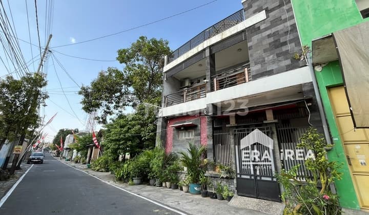 Dijual Rumah 3 Lantai Jagalan Solo Dekat Pasar Gedhe