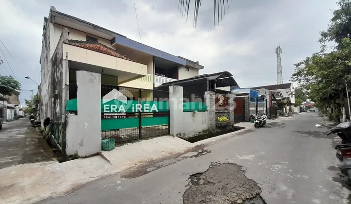 Rumah Bagus 2 Lantai Dekat The Park Mall Solo Baru