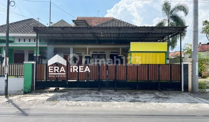 Rumah Bagus 2 Lantai Solo Colomadu Dekat Exit Tol Klodran