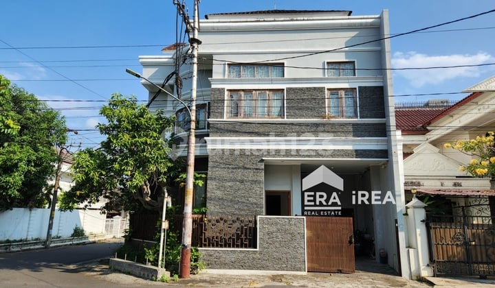 For Sale: Nice 2-Story House in Solo City