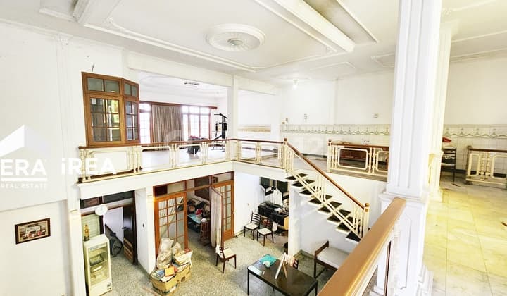 Dijual Rumah 2 Lantai Di Solo Kota Dekat Pasar Gede