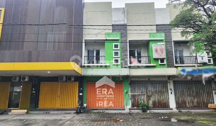 Shop House for Sale Near Manahan Stadium Solo