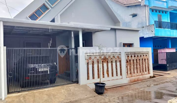 Rumah Bagus Bangunan Baru ( Full Furnished ) di Kawasan Gonilan.