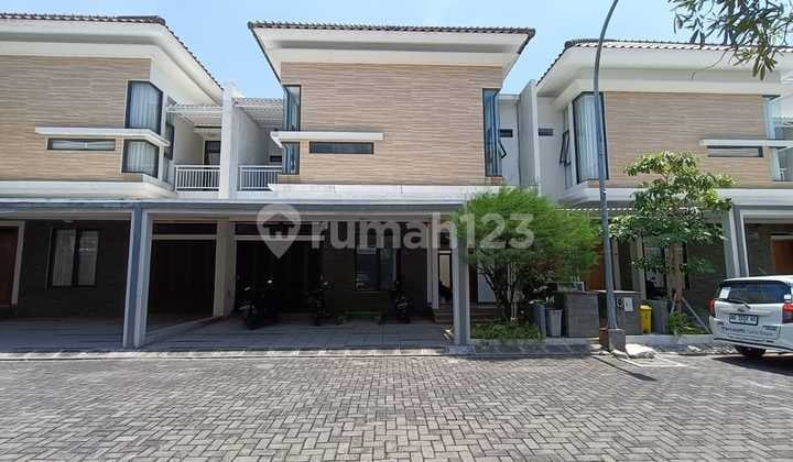 Rumah Modern Minimalis 2 Lantai Cluster Elite Di Colomadu Solo