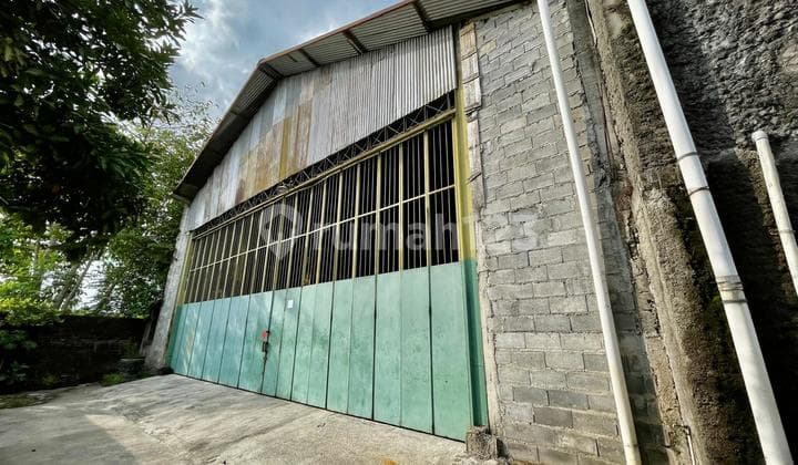 Gudang Strategis Dekat Solo Baru