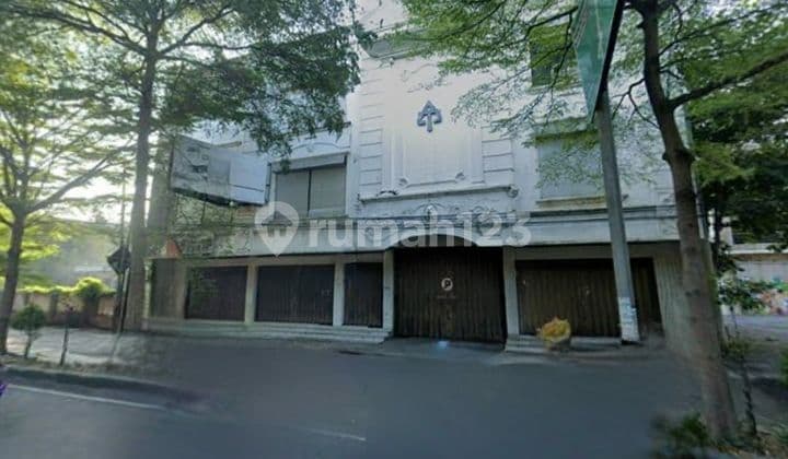 Ruko 3 lantai super strategis di jalan kapten mulyadi lojiwetan solo