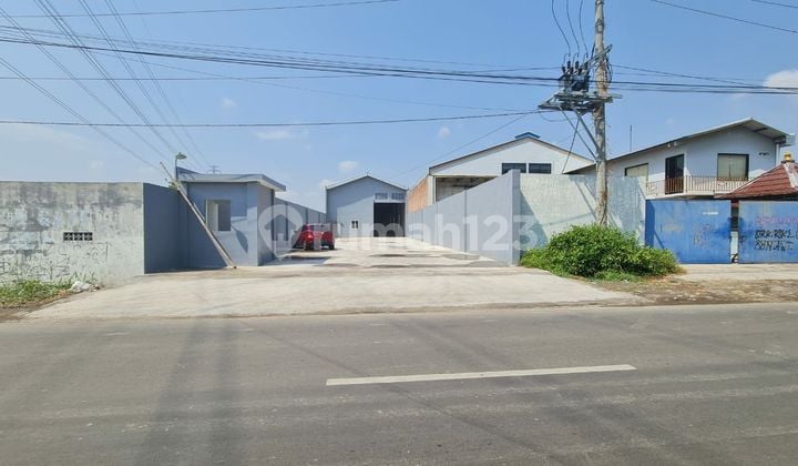 Gudang baru zona merah bisa untuk industri akses kontainer di gatak kartasura solo