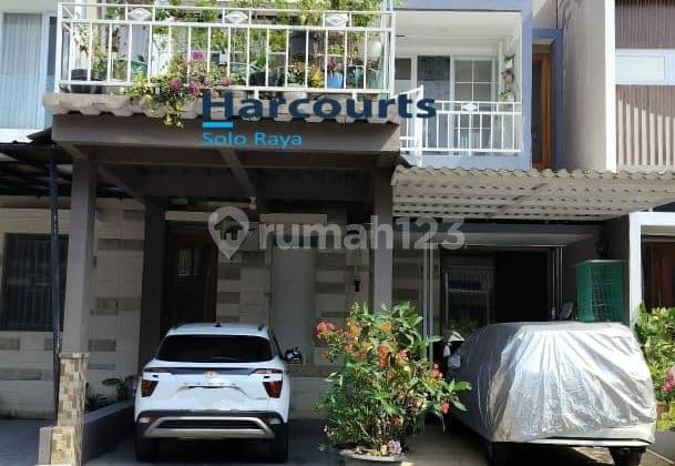 Rumah cantik siap pakai tipe cluster 2 lantai di Perum. Taman Anggrek gentan
