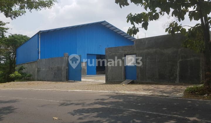 Gudang strategis pusat kota karangnyar