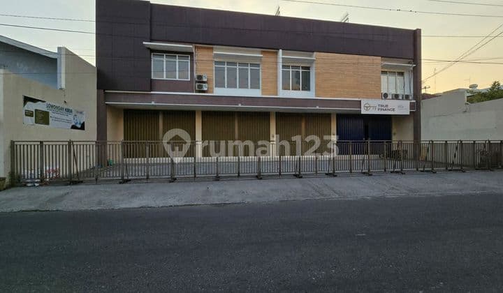 Ruko baru strategis pusat kota dekat jalan veteran solo