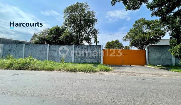 Gudang Siap Pakai Akses Kontainer Dekat Solo Baru