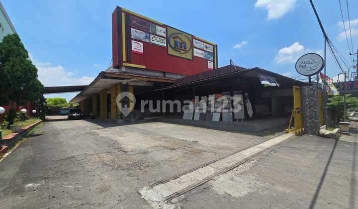 Tanah Bonus Bangunan Eks Toko Bangunan Strategis Di Jalan Raya Sukowati Sragen, Cocok Untuk Area Komersial.