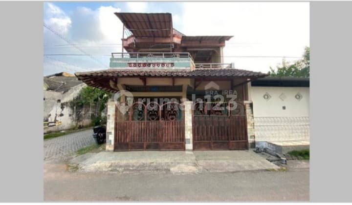 Rumah 2lantai di Wirun Mojolaban Sukoharjo