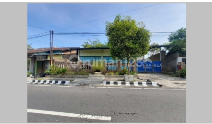 Strategic commercial space in the business center of Pulisen Boyolali Strategic commercial space in the business center of Pulisen Boyolali