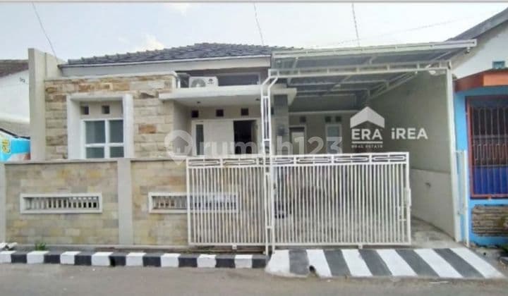 Rumah Bagus Call 0813xxxxxxxx di Kerten Laweyan Solo