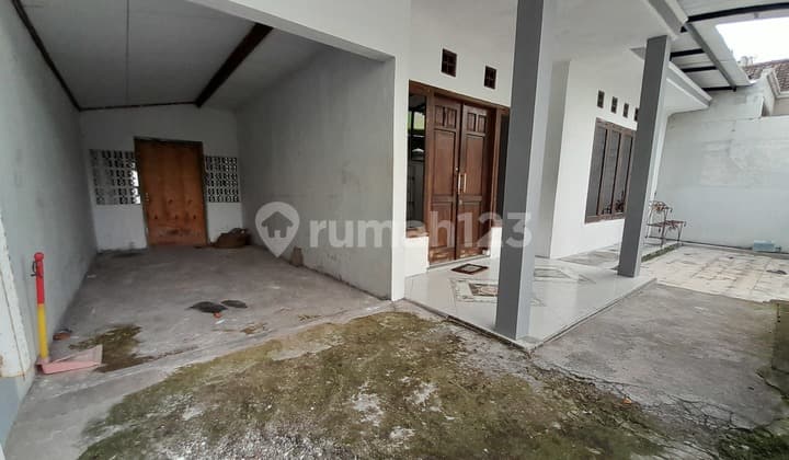 Rumah Murah Disewakan Solo.di.sumber Banjarsari