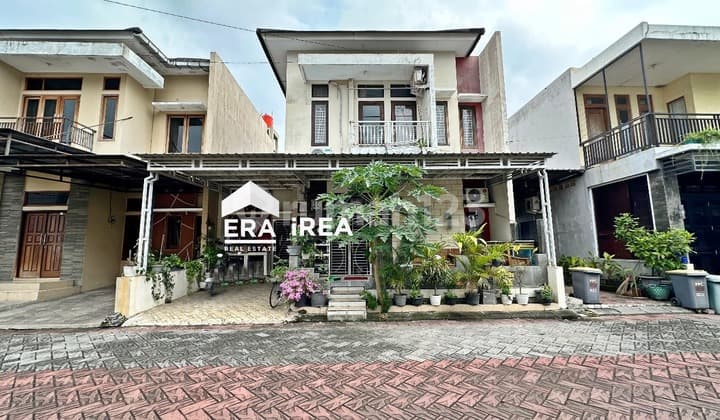 Rumah Dijual Solo Dengan Fasum Kolam Renang Di Colomadu Karanganyar