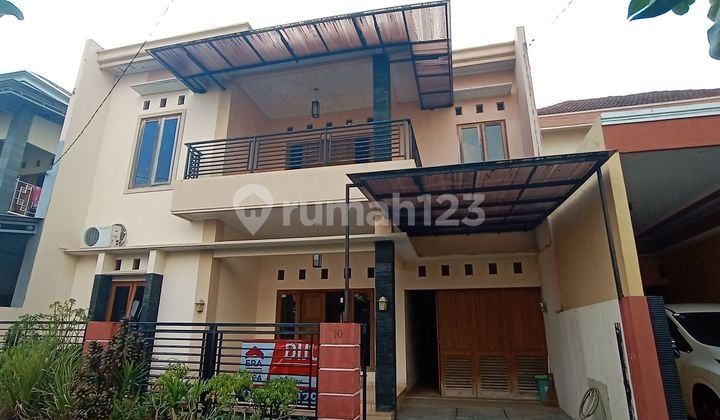 Rumah 2 Lantai Dijual Solo di Sumber Banjarsari Solo Surakarta