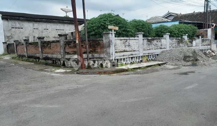 Cheap Land for Sale in Solo Baru Near Pakuwon Mall