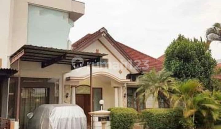 For quick sale... BU... nice house in Graha Estetika Housing Estate, Semarang.