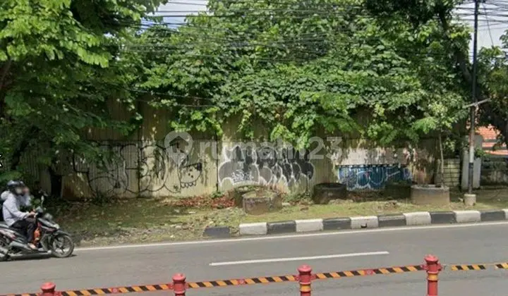 Quick Sale Land on Jl Sultan Agung Raya Semarang Area 970m, Certificate
