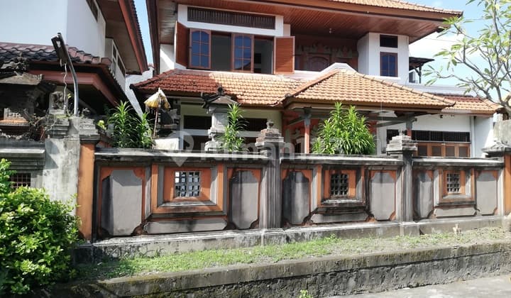 Rumah 2 Lantai, Lahan 320m2, Shm, Jalan Gatot Subroto, Denpasar