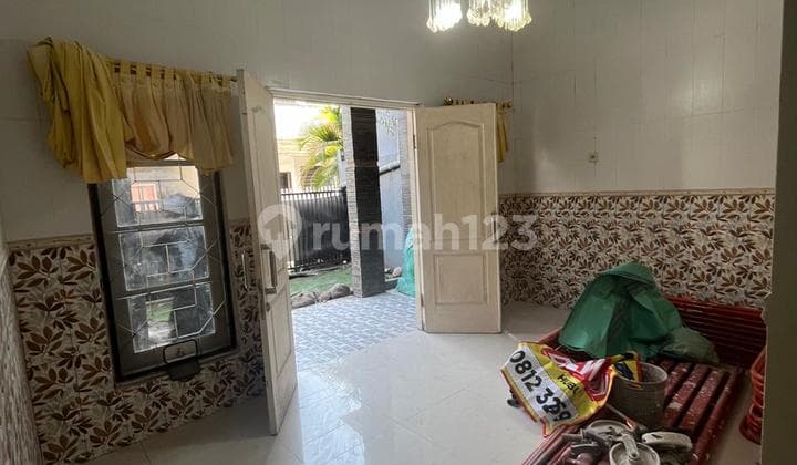 Rumah 2 Lantai di Jalan Pucang Anom Surabaya