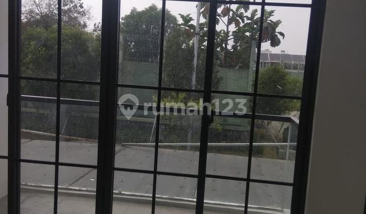 Dijual Cepat Rumah 2 Lantai East Asia 4x12 Glc Shm