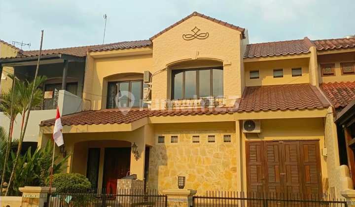 Rumah Asri Cinere Country Dekat Akses Toll Desari, Jaksel