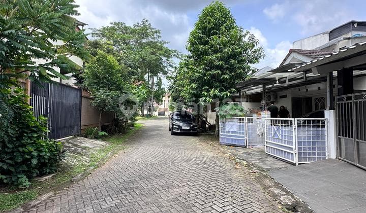 Dijual Rumah 1,5 Lantai di Kencana Loka BSD Tangerang Selatan Lokasi Nyaman, Asri, Tenang dan Aman Dalam Cluster One Gate dengan Smartcard Access
