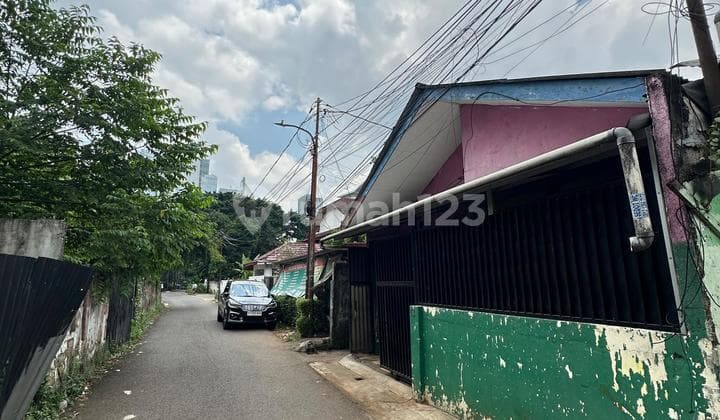 Dijual Tanah + Bangunan 1,5 lantai di area Intan Ujung Cilandak Barat