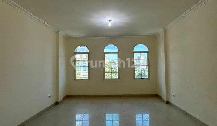 Ruko Siap Huni, Green Lake City, Sentra Niaga, LT 4,5X15- 3,5 Lantai Hrg 3,7 M