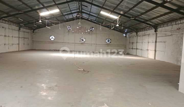 Gudang Pantai Indah Dadap, Size 1200/1080 m², Price 550 million/year.