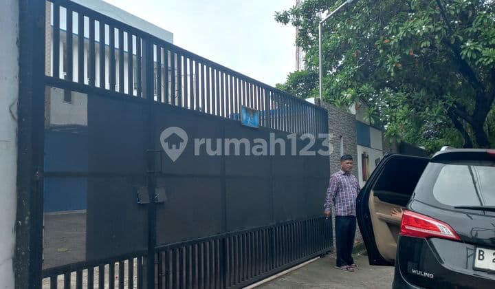 Gudang Bagus, Cipondoh, Land Area 800/700 m², Office 2 Floors Price 12 M. Negotiable.