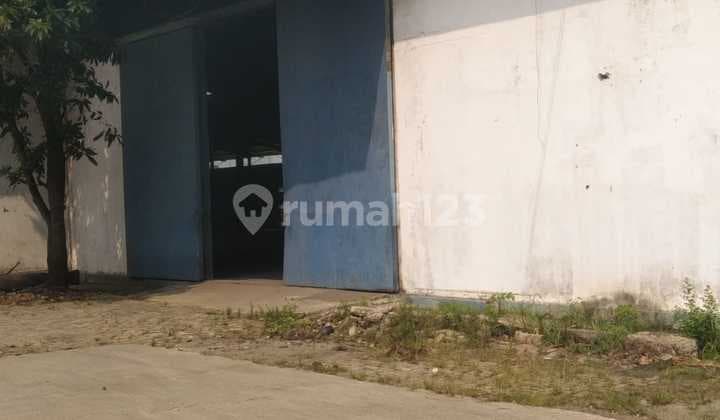 Ready-to-occupy Curug Warehouse, land area 7000m²/building area 3600m², 6600watt PLN, Price 1.3b/year