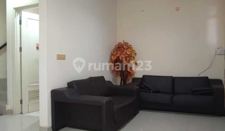 Rumah 2 Lantai Green Lake City Furnishe West Europe