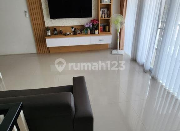 Citra 8 House Cluster Aero Mansion Furnished West Jakarta