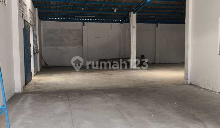 Gudang Lokasi Pinggir Jalan Raya Akses Countainer Pinang