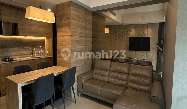 Sewa Apartemen U-Residence 2 Kamar Tidur Furnished Bagus