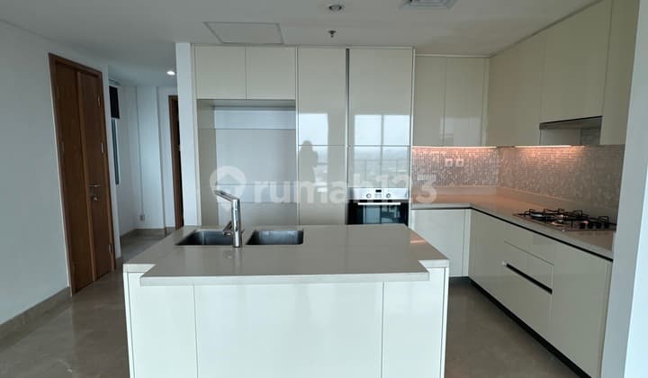 Hillcrest Apartment for Rent