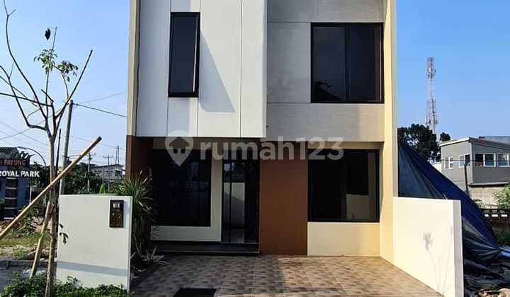 Rumah Mewah Dekat Kantor Bpk Banyumanik