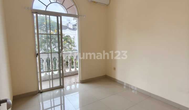 Rumah di Cluster West Europe Green Lake City Ukuran 8X15 2 Lantai